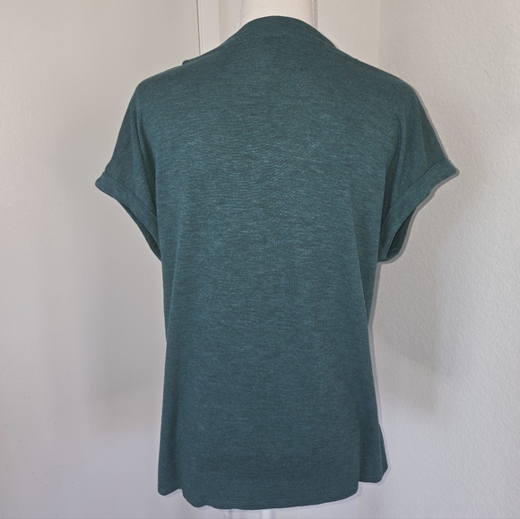 Jessica Simpson V-neck short sleeve T-shirt dark green relaxed fit size M - Picture 3 of 8